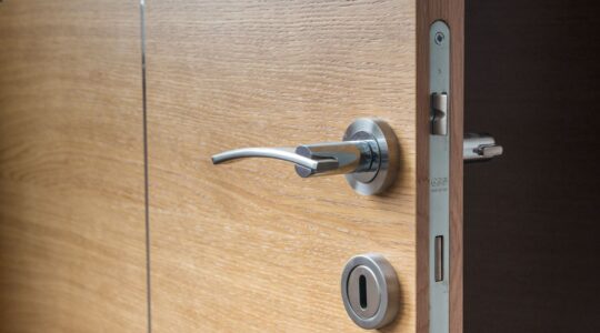 renovar puertas interiores Rome